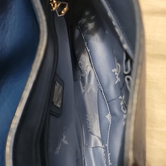 Mcm crossbody leather designer handbag - Picture 7 of 8